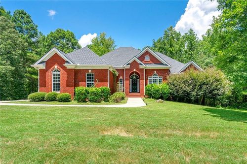 200 Clear Spring Ln, Oxford, GA, 30054-4634 | Card Image