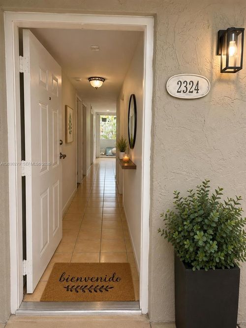 2324-10000 Nw 80th Ct, Hialeah Gardens, FL, 33016-2259 | Card Image