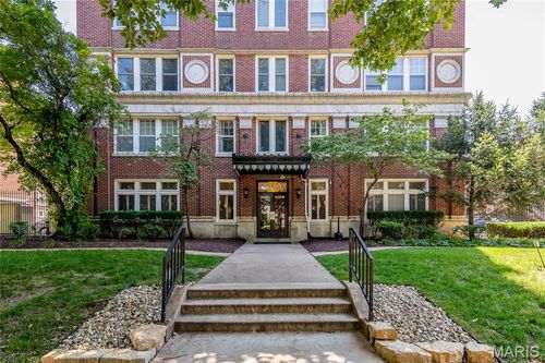 706-5330 Pershing, St Louis, MO, 63112 | Card Image