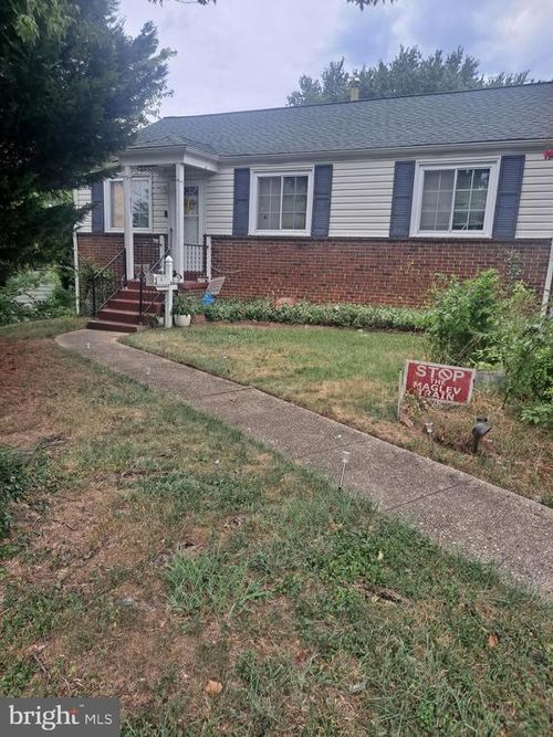 6704 Hamilton St, RIVERDALE, MD, 20737-3029 | Card Image