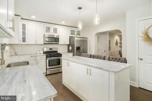 314 Grove St, BRIDGEPORT, PA, 19405-1616 | Card Image