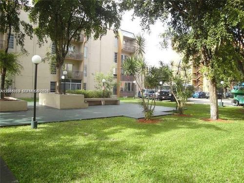306-1-4713 Nw 7th St, Miami, FL, 33126-2256 | Card Image