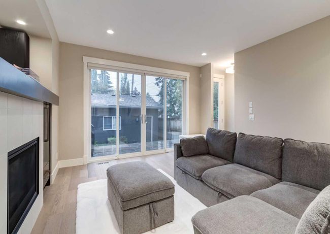 2832 42 Street Sw, Home with 4 bedrooms, 3 bathrooms and 2 parking in Calgary AB | Image 11