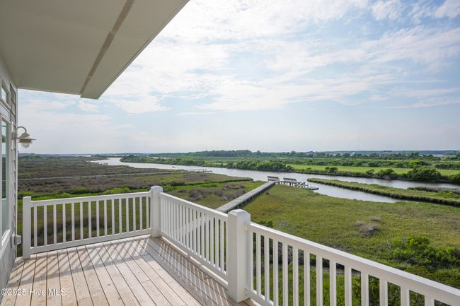130 Sea Oaks Ct, Townhouse with 4 bedrooms, 4 bathrooms and null parking in N Topsail Beach NC | Image 12