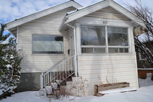 915 1 Street Nw, Calgary, AB, T2M2R9 | Card Image