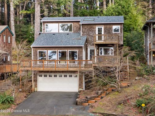 3763 E Chinook Ave, Cannon Beach, OR, 97110-2044 | Card Image