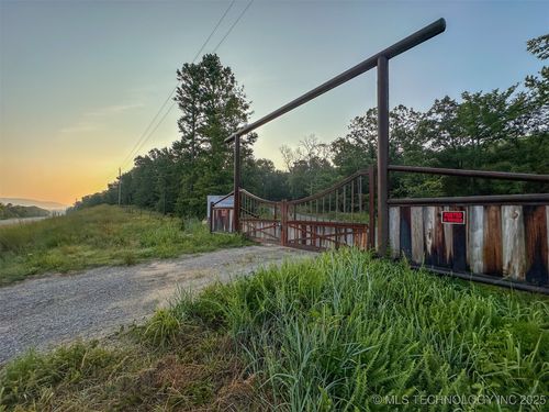 1 Moonshine Drive, Clayton, OK, 74536 | Card Image