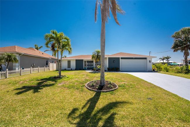 5232 Conner Ter, House other with 3 bedrooms, 2 bathrooms and null parking in PORT CHARLOTTE FL | Image 28