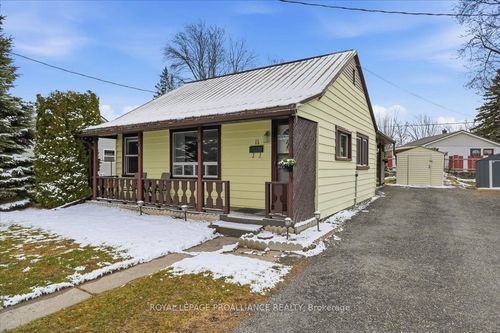 11 Weeks Ave, Trenton, ON, K8V1X4 | Card Image