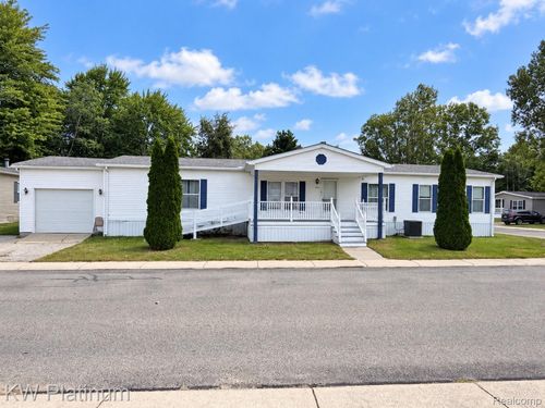 104 Deer Creek Dr, Fort Gratiot, MI, 48059-3651 | Card Image