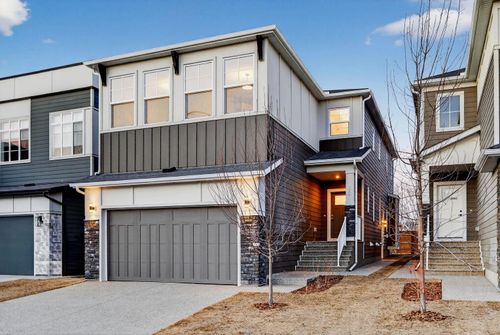 62 Westland Pk Sw, Calgary, AB, T3H6M3 | Card Image