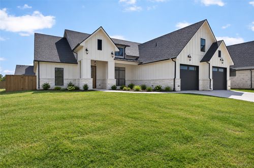 2033 Nichole Blvd, Pottsboro, TX, 75076-7092 | Card Image