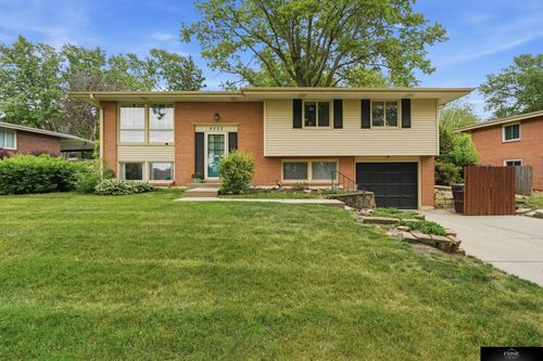 8022 Talbot Trl, Lincoln, NE, 68506-1859 | Card Image