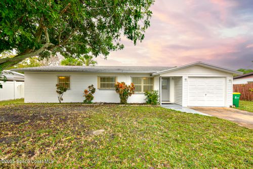 813 7th St, Merritt Island, FL, 32953-3342 | Card Image
