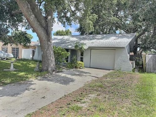3721 140th Ave, LARGO, FL, 33771-4013 | Card Image