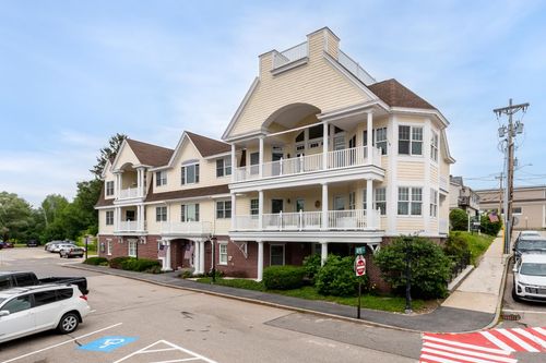 4-61 Central Ave, Wolfeboro, NH, 03894 | Card Image