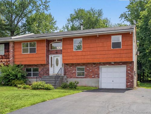 14 Michele Ct, Spring Valley, NY, 10977-4312 | Card Image