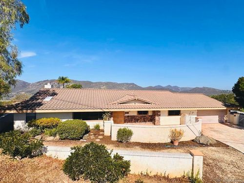 3343 Vista De La Cresta, Escondido, CA, 92029-7269 | Card Image