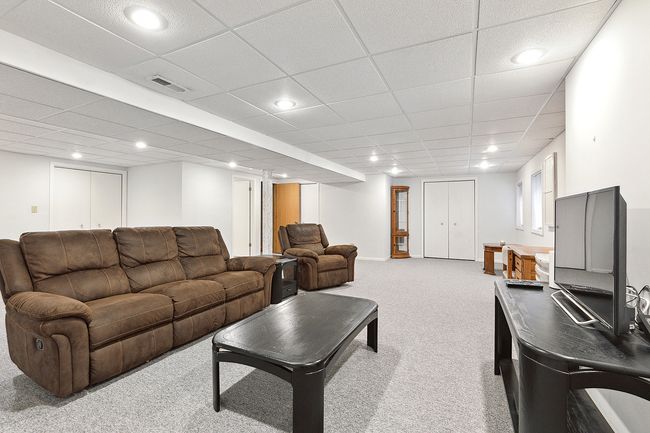 7706 Northfield Ln, Townhouse with 2 bedrooms, 4 bathrooms and 2 parking in Tinley Park IL | Image 19