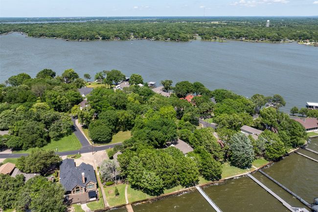 697 Enchanted Isles Dr, House other with 2 bedrooms, 2 bathrooms and null parking in Mabank TX | Image 18