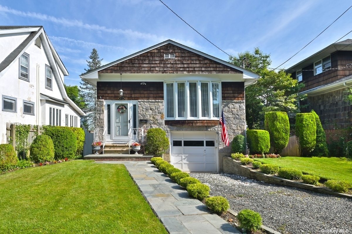 Richmond Rd, Little Neck, NY 11363