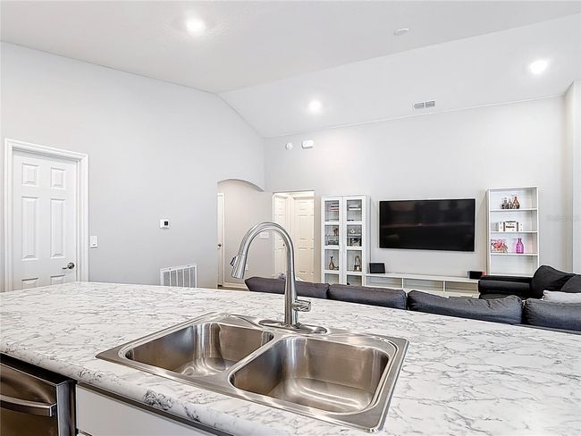 2005 Noble Dr, House other with 3 bedrooms, 2 bathrooms and null parking in DAVENPORT FL | Image 26