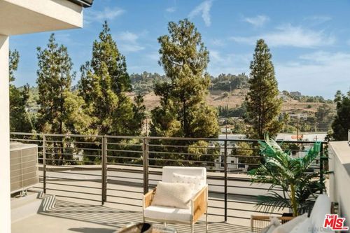 3862 Emery Way, Los Angeles, CA, 90065-1446 | Card Image