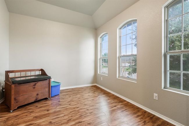 507 Navajo Trl, House other with 3 bedrooms, 2 bathrooms and 2 parking in McGregor TX | Image 12
