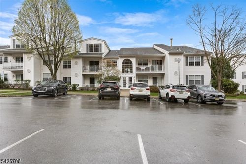 75 Crestview Ln, Mount Arlington, NJ, 07856-1391 | Card Image