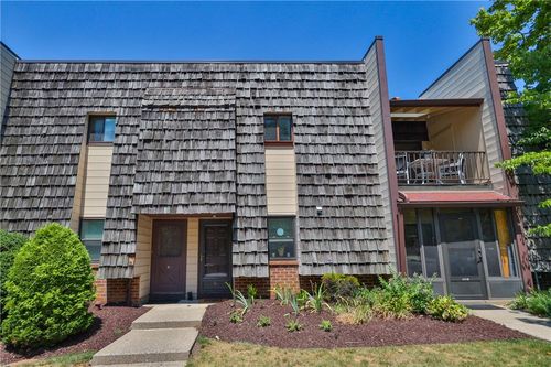 l-1025 Village Round, Allentown, PA, 18106-9780 | Card Image