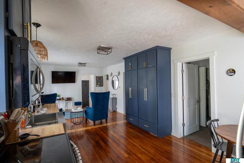 2116 S 8th St, Lincoln, NE, 68502-3401 | Card Image