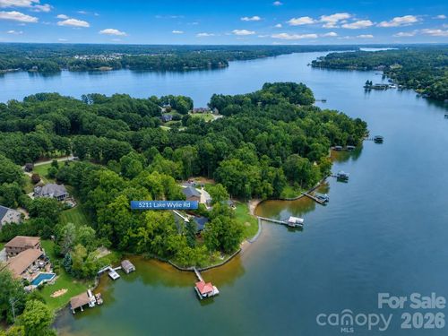 5211 Lake Wylie Rd, Clover, SC, 29710-9181 | Card Image
