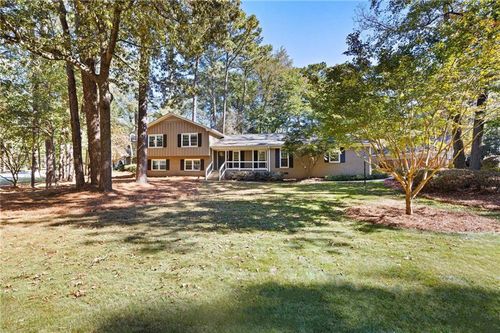 4405 Stonington Cir, Dunwoody, GA, 30338-6621 | Card Image