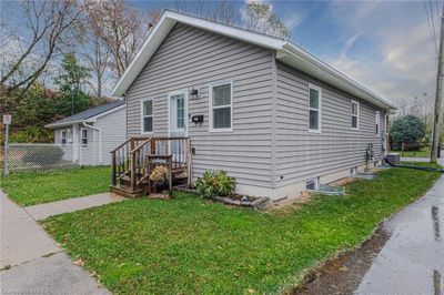 287 Brock St, House other with 3 bedrooms, 2 bathrooms and 2 parking in Brantford ON | Image 1