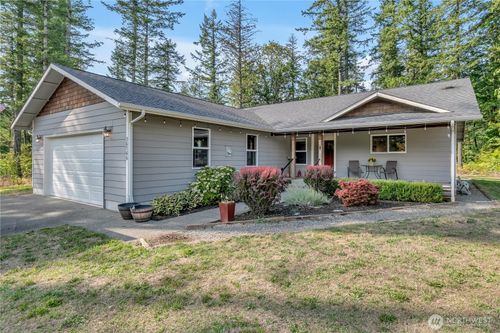 30766 Cumberland Kanaskat Rd Se, Ravensdale, WA, 98051-8964 | Card Image