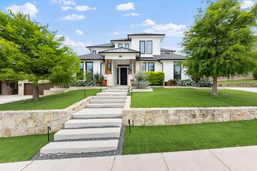 105 Chisholm Trl, Highland Village, TX, 75077-2724 | Card Image