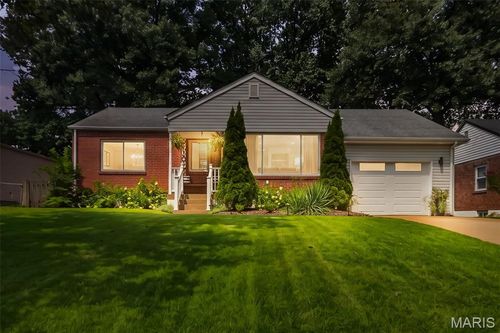 1107 Selma Ave, Webster Groves, MO, 63119-4766 | Card Image