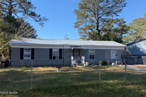 3587 Windsor Cir, Macon, GA, 31217-6226 | Card Image