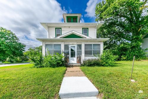 601 Spruce St, Wamego, KS, 66547-1357 | Card Image