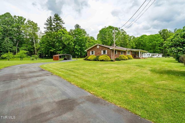 1867 Gentry Creek Rd, House other with 3 bedrooms, 2 bathrooms and null parking in Laurel Bloomery TN | Image 11