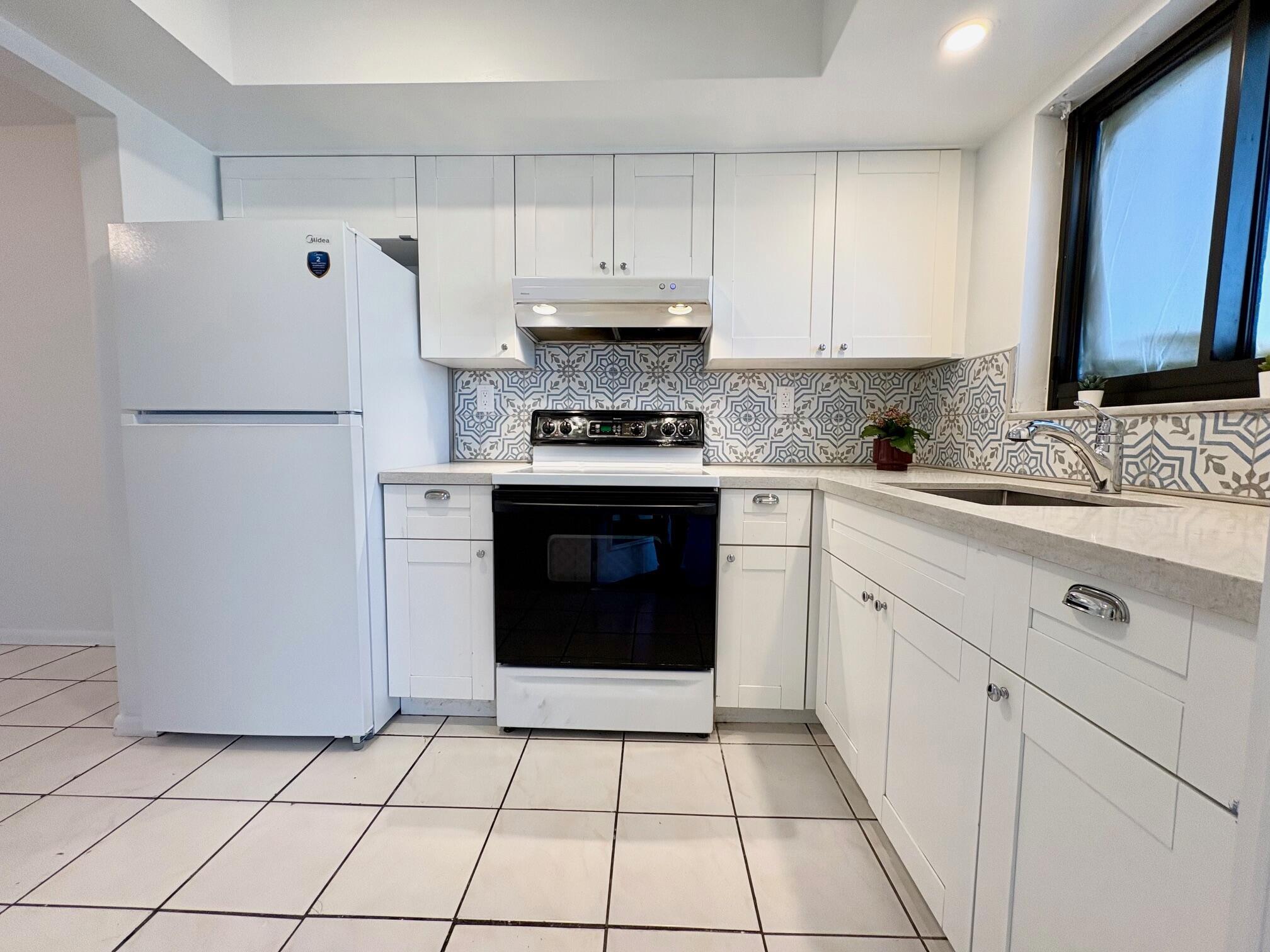 Residential Lease in Pompano Beach 4