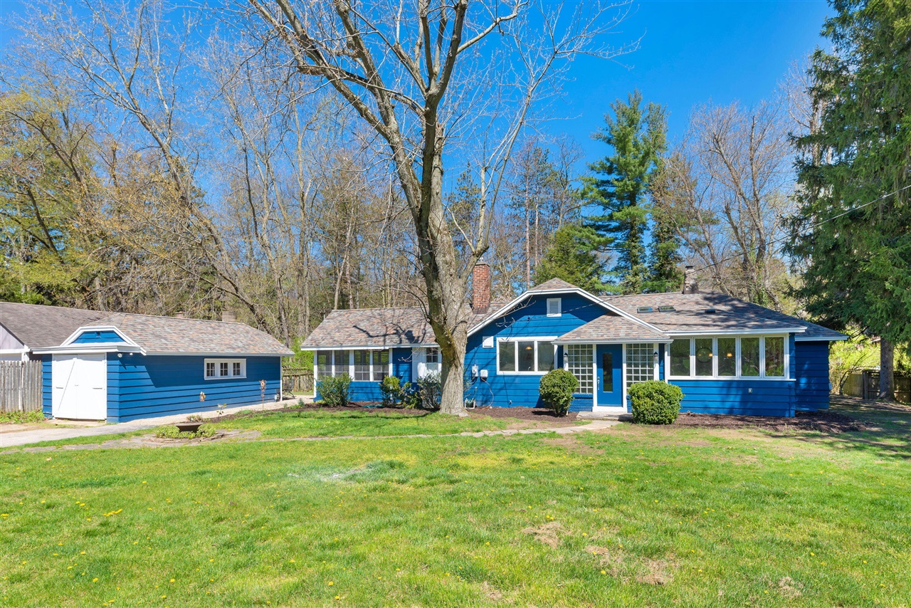 1st St, Sawyer, MI 49125