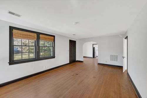 a-2720 Bobby Ave, Nashville, TN, 37216-2947 | Card Image