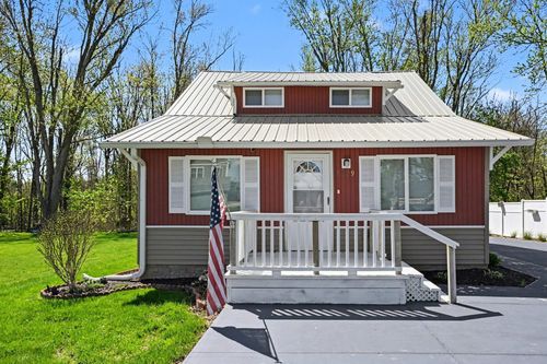 8629 E Hatchery Rd, Syracuse, IN, 46567-7541 | Card Image
