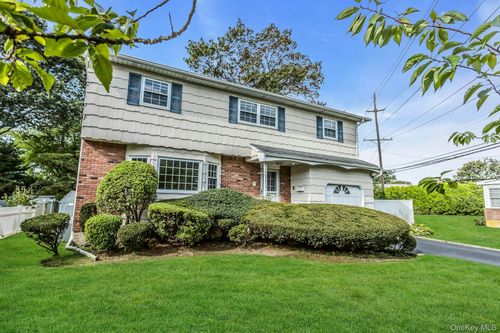3462 Ella Rd, Wantagh, NY, 11793-3104 | Card Image