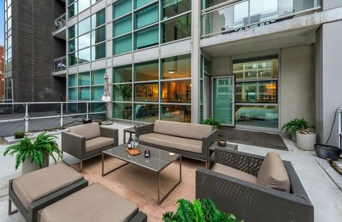 304-225 S Sangamon St, Chicago, IL, 60607-5156 | Card Image