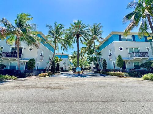 326 Nw 1st St, Delray Beach, FL, 33444-2606 | Card Image