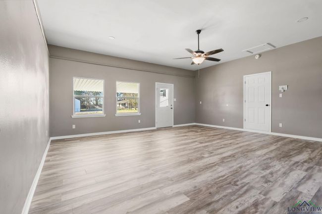 2210 E Harold St, House other with 4 bedrooms, 2 bathrooms and null parking in Gladewater TX | Image 11