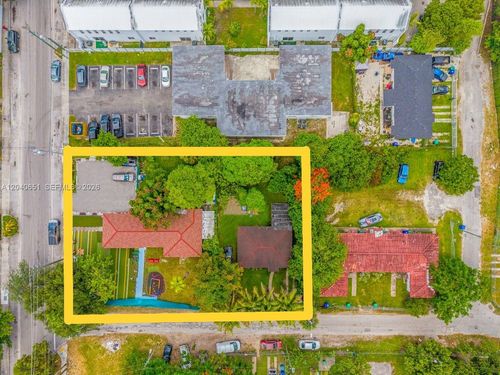 7722 Nw 1st Ave, Miami, FL, 33150-3006 | Card Image