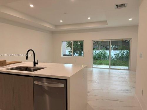 10-1567 Nw 94th Way, Coral Springs, FL, 33071-8901 | Card Image
